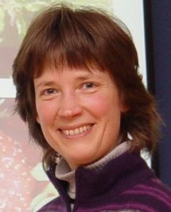 Eine Frau lächelt